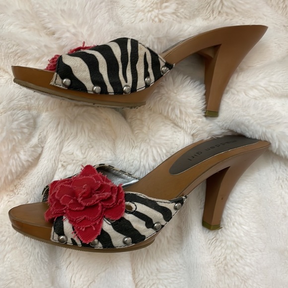 MADDEN GIRL ZEBRA PRINT HEELS - Picture 3 of 6